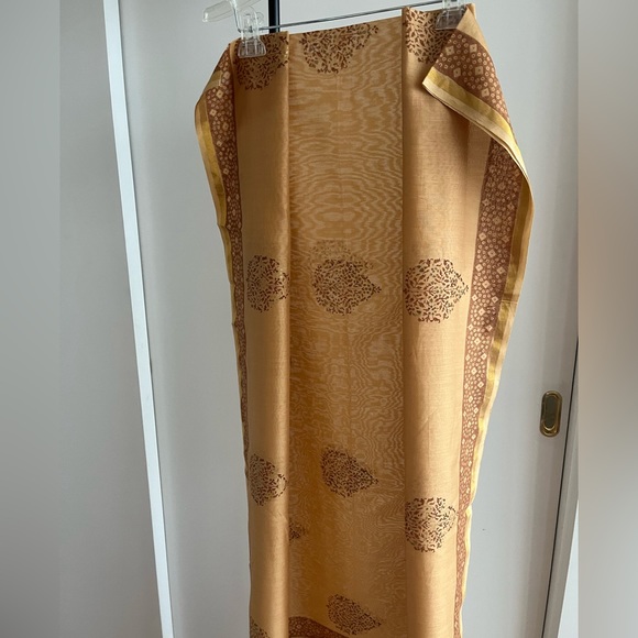 NWT Fabindia Handwoven silk cotton mustard gold shawl wrap stole wedding Dupatta - Picture 10 of 12